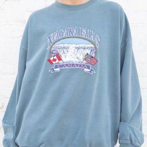 brandy Melville Niagara Falls crewneck
